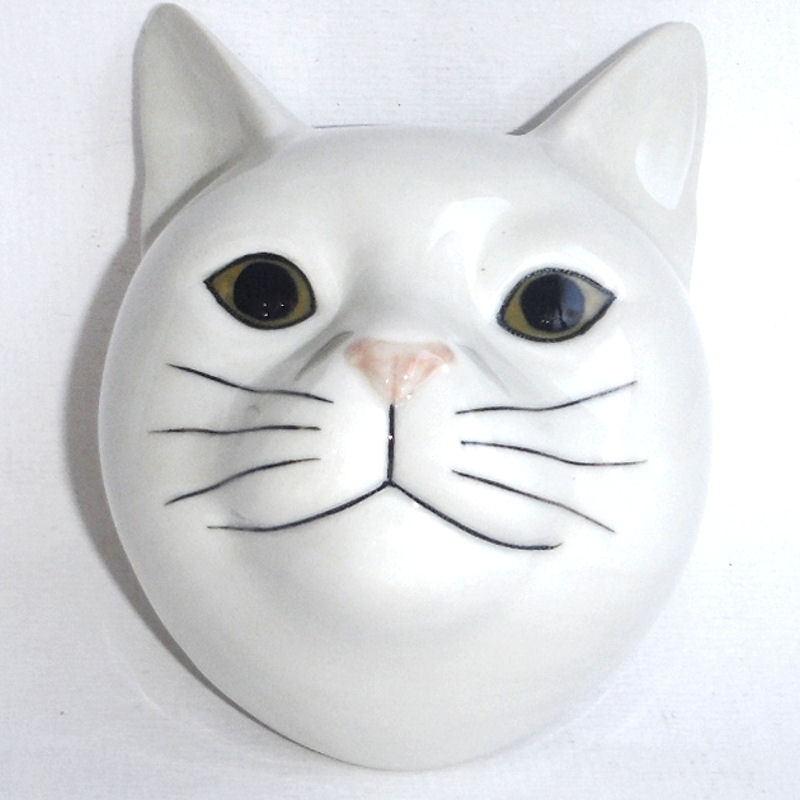 Daisy the White Cat Wall Vase (small) by Quail Ceramics